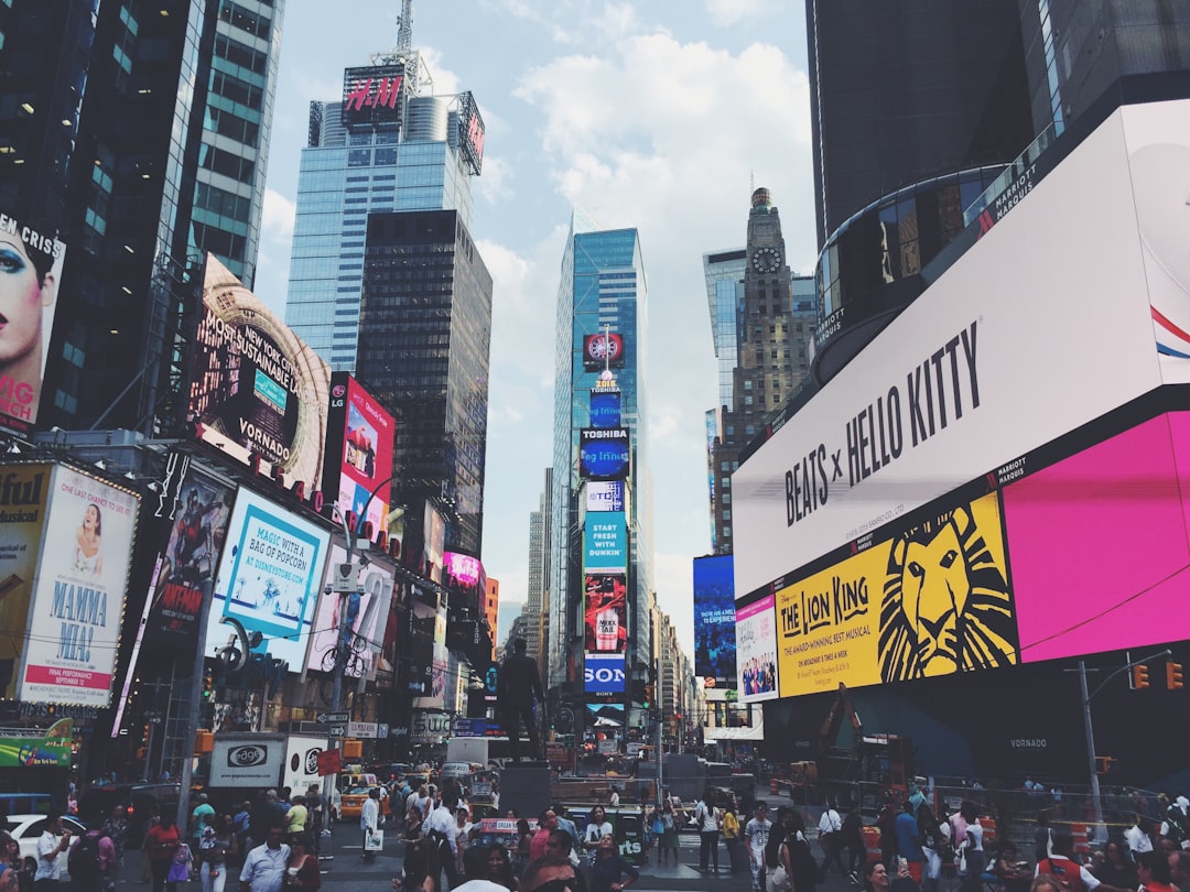 Advance Auto Parts (AAP) stock chart showing intraday volatility after earnings call