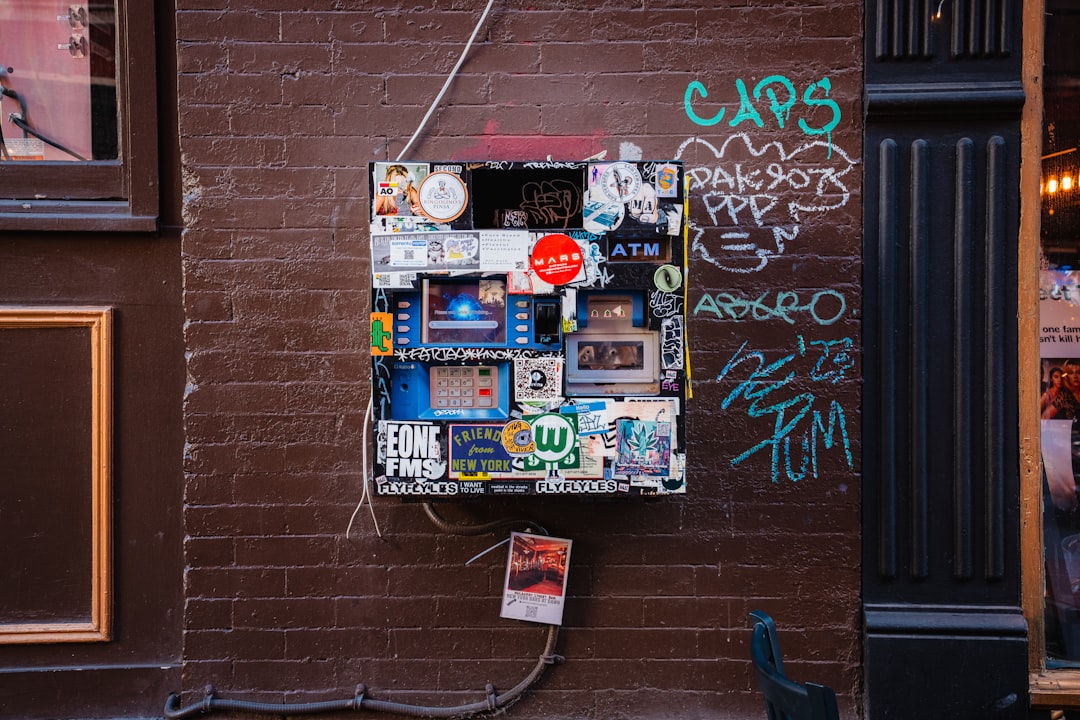 Bond market charts showing German Bund, France OAT, and Italy BTP yields, emphasizing spreads