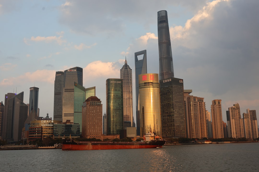 Bitcoin BTC USD price chart showing support levels at 71000