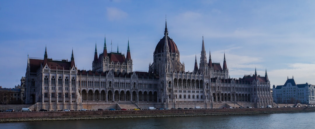 Canada 10Y Bond Yield Chart Analysis