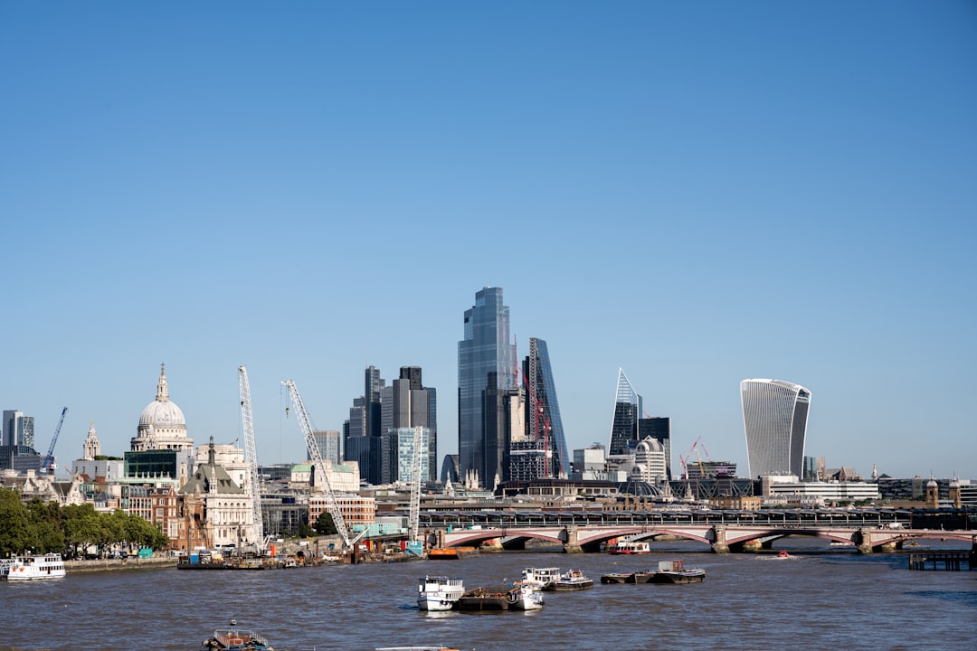 Copper futures chart showing price movements and technical indicators