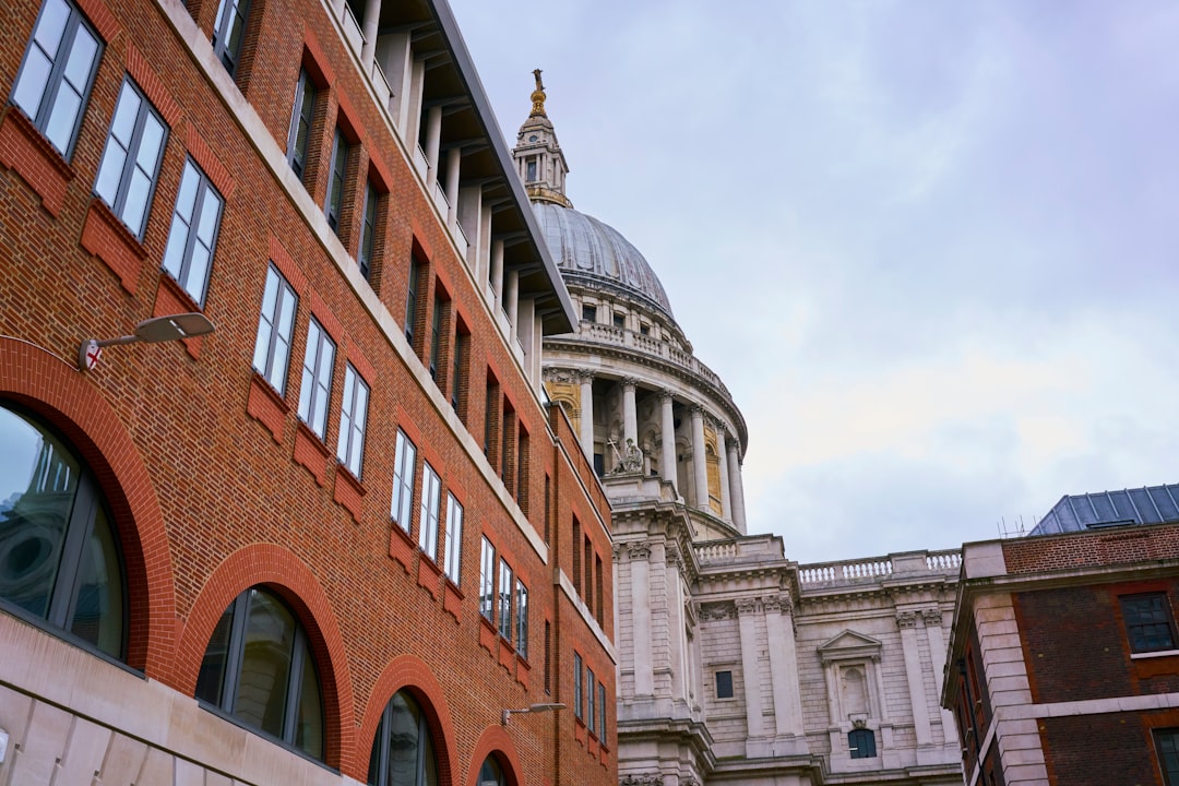 WTI Crude Oil price chart showing market volatility and supply risk levels