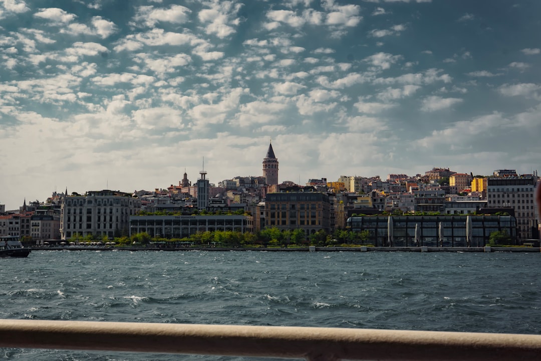 Euler (EUL) cryptocurrency price chart with market indicators and volatility