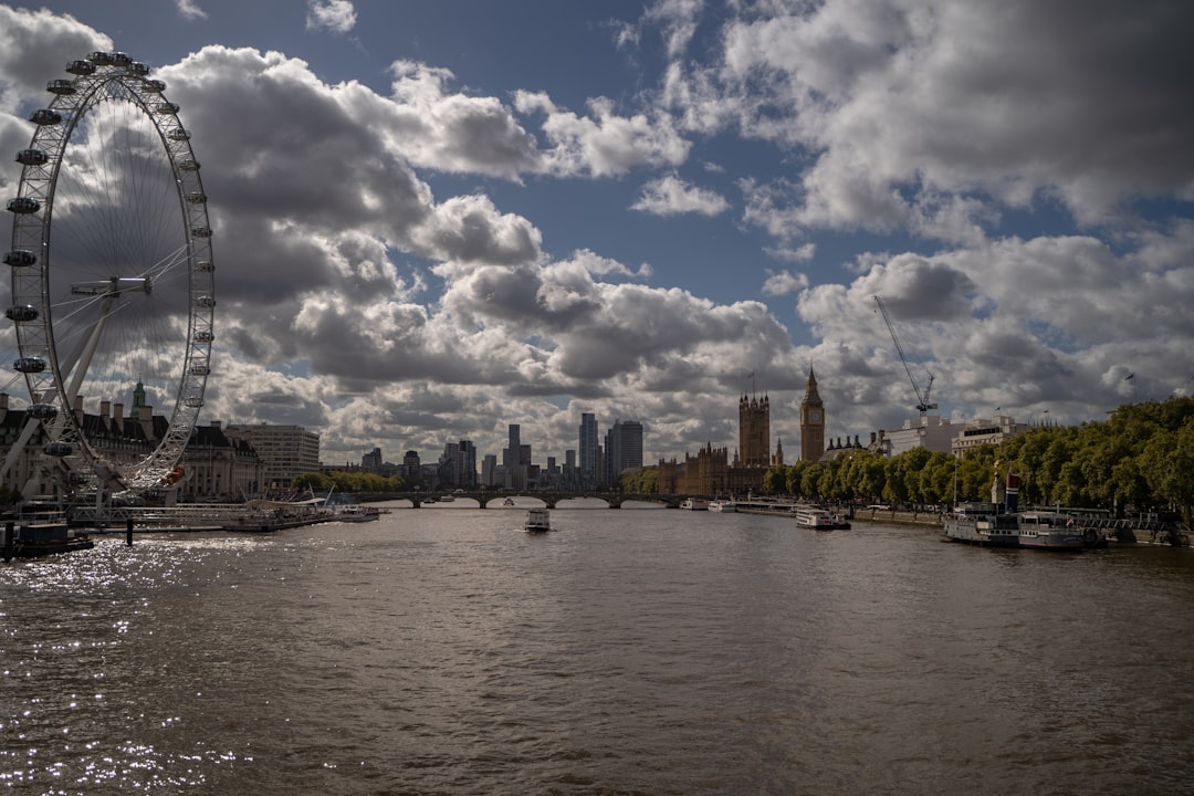 EUR/CHF currency pair chart showing key pivot levels and resistance/support lines