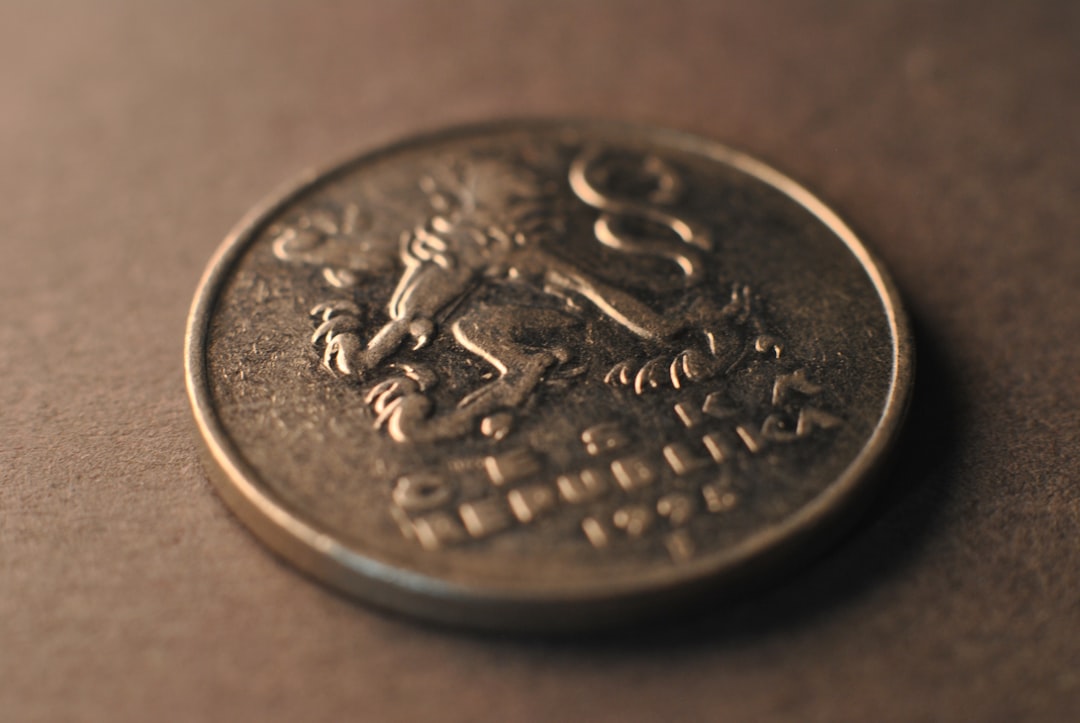 EUR/NZD currency pair analysis chart showing range-bound price action between 2.02 and 2.03