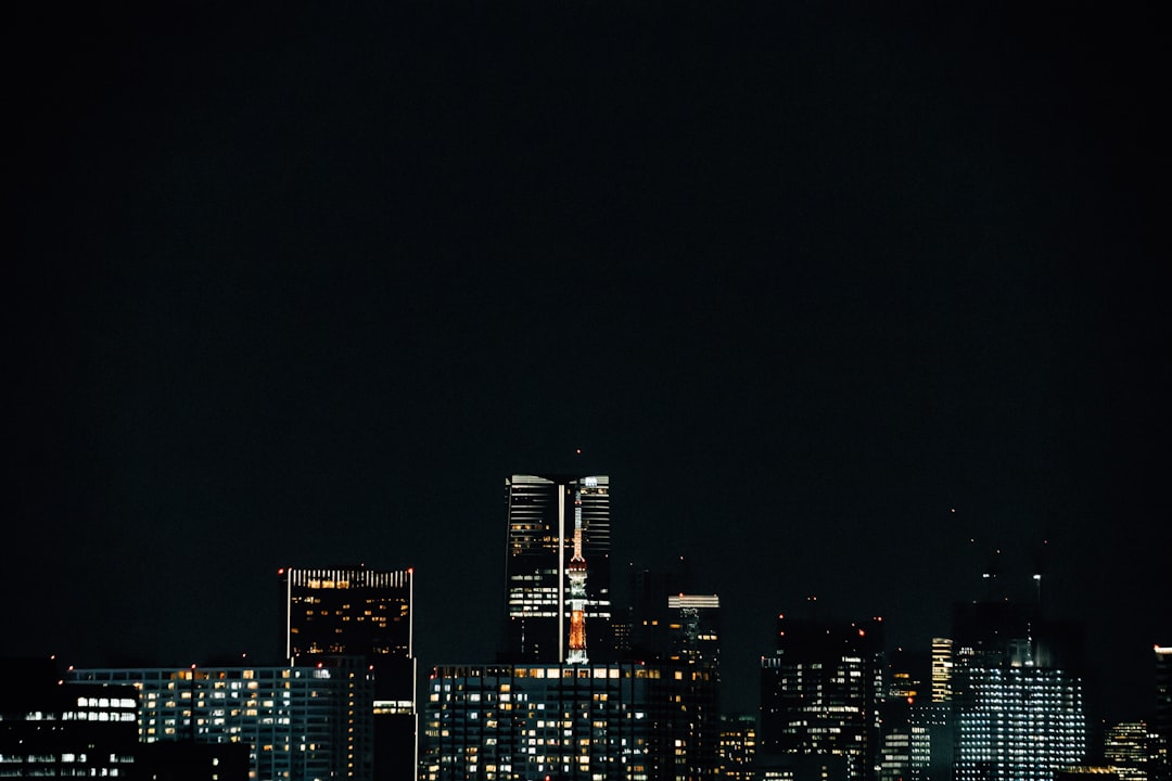 GBP/JPY exchange rate chart showing policy divergence impact