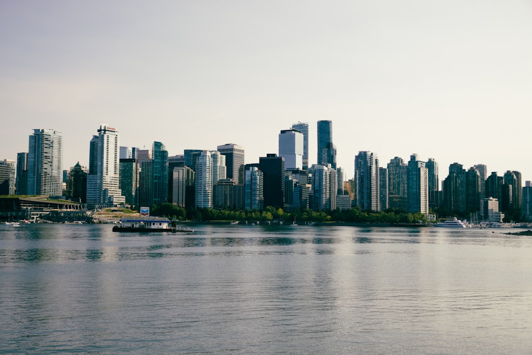 Imperial Oil IMO stock price chart analysis and pivot levels