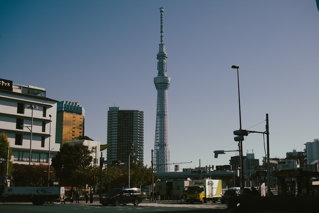 Graph showing JGB and US Treasury yield divergence