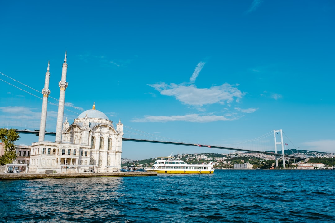 Litecoin price chart analysis with technical indicators