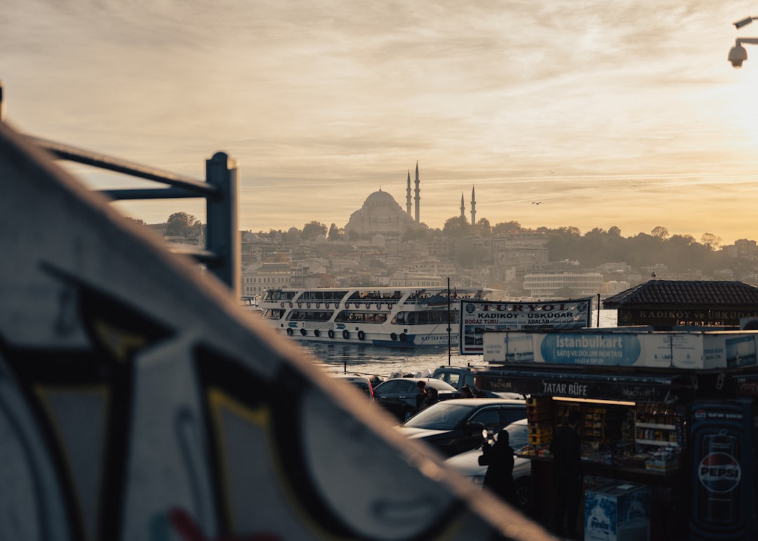 Litecoin (LTC) crypto chart demonstrating price fluctuations amidst market volatility.