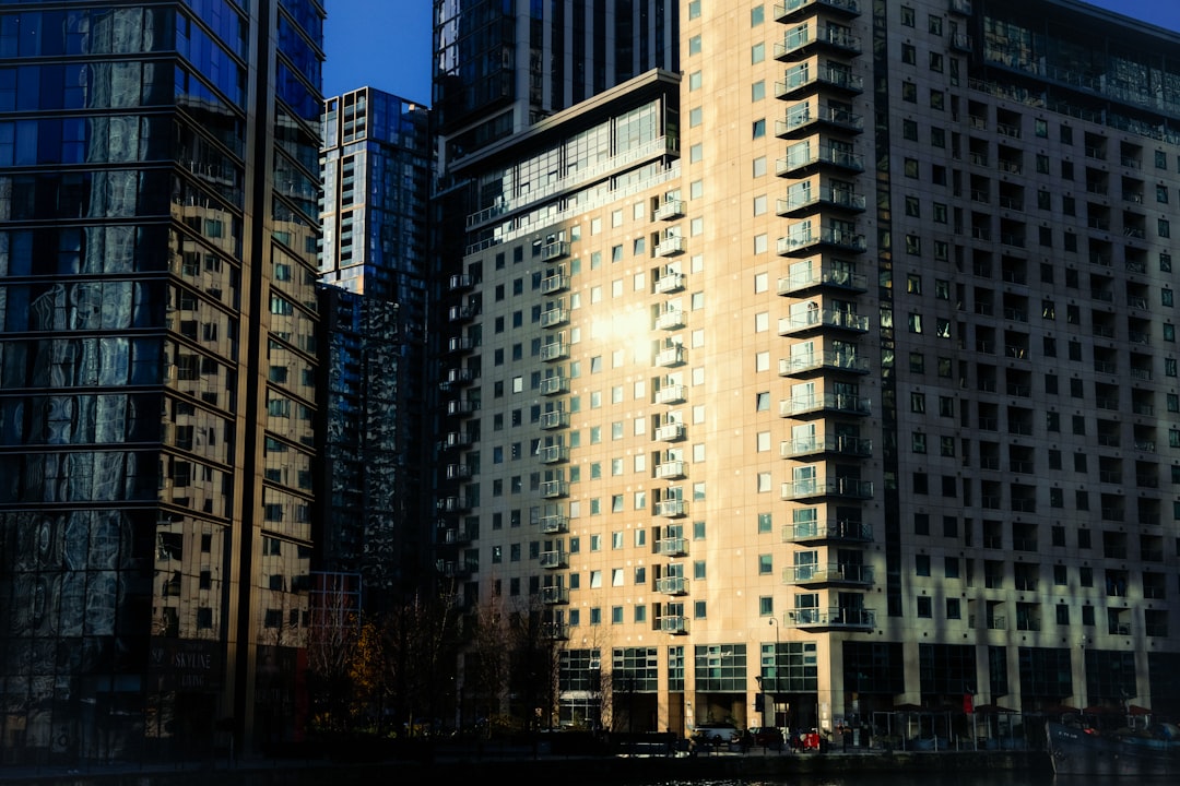 Litecoin LTC price chart analysis with technical pivot levels