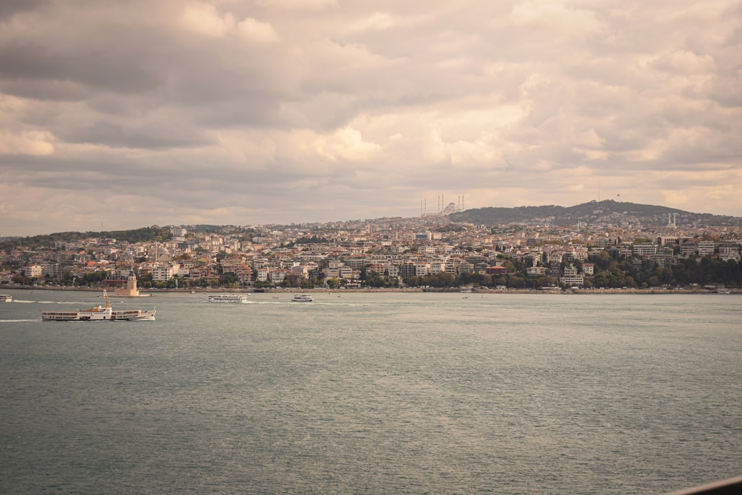 Monero (XMR) cryptocurrency price chart showing volatility and key support/resistance levels