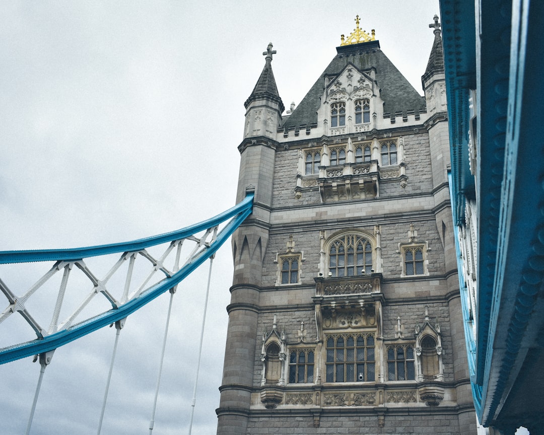 NZD/JPY Forex chart analysis showing mid-range rotation near the 93.50 pivot point