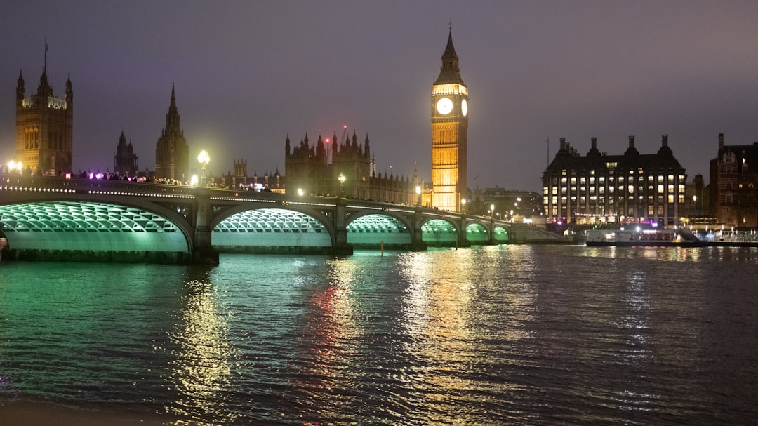 NZD JPY chart analysis showing 93.00 pivot level