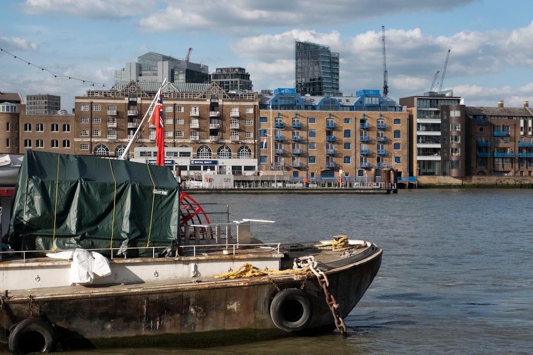 NZDJPY chart showing volatility and key levels amidst macro shifts