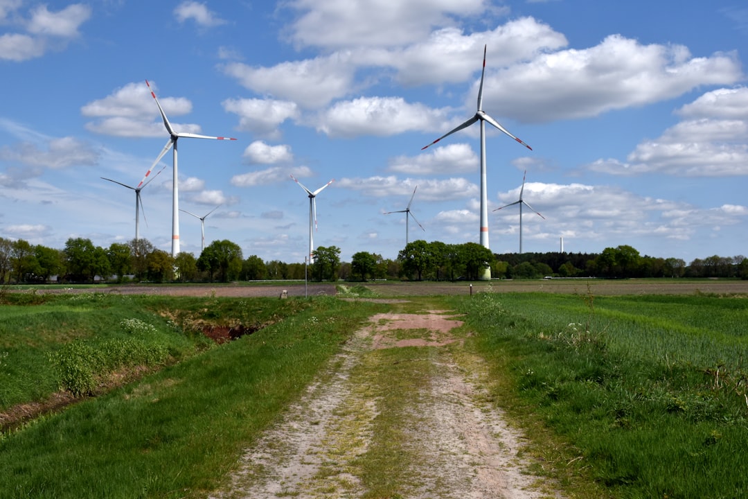 SHANGHAI Index chart with key pivot levels highlighted, indicating potential trading zones and scenarios for the upcoming session.