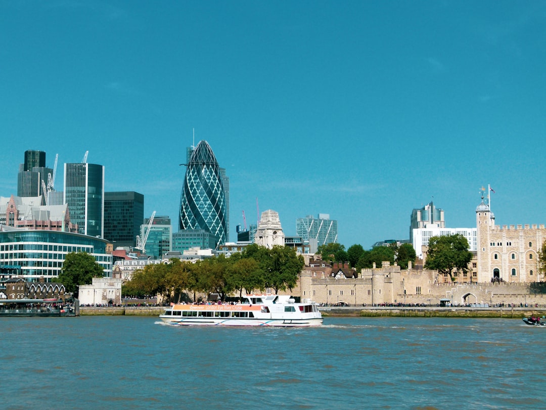 Silver bars and coins stacked, symbolizing financial stability and commodity trading amidst market volatility.