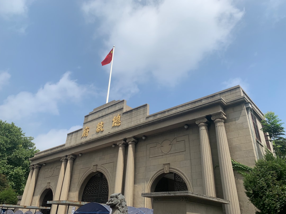 USD/CNH currency pair chart analysis showing policy-managed corridor