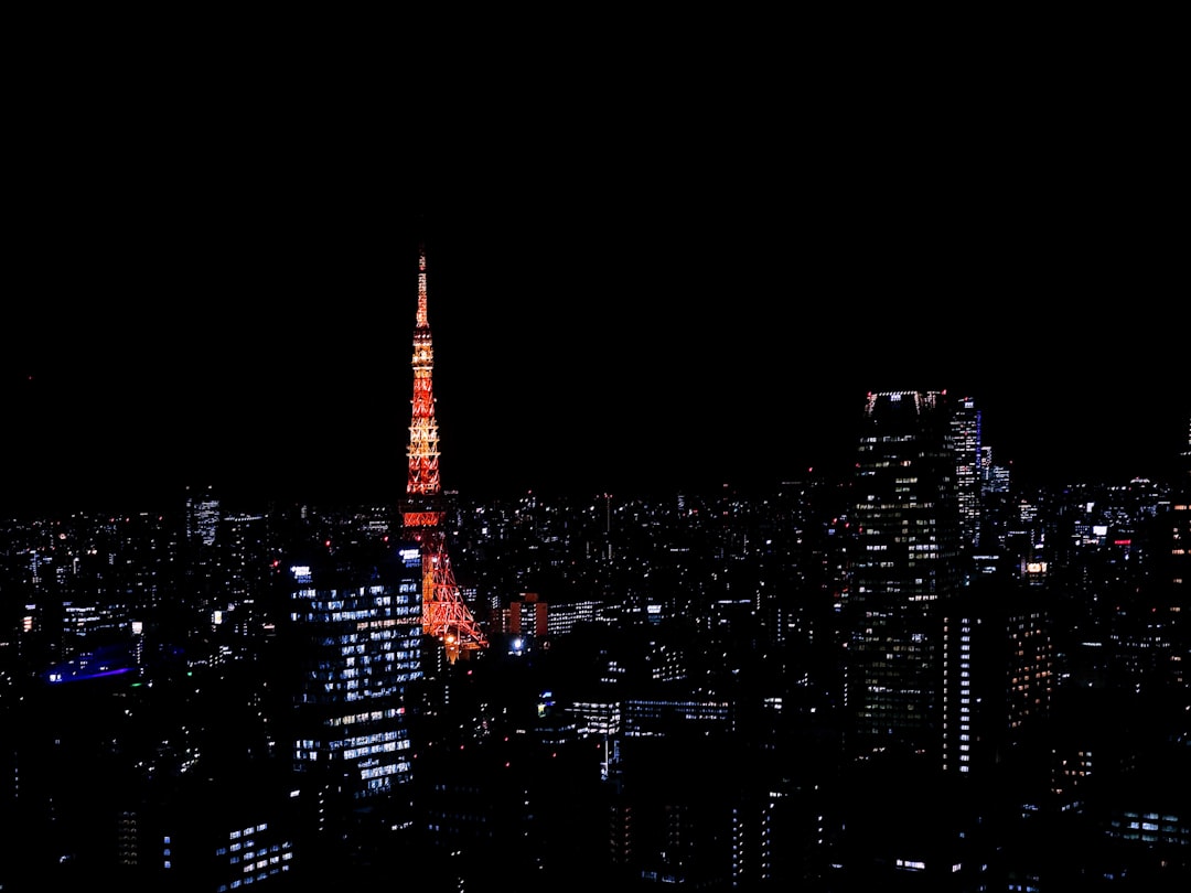 USDCAD technical chart showing support at 1.3770 and pivot at 1.3780