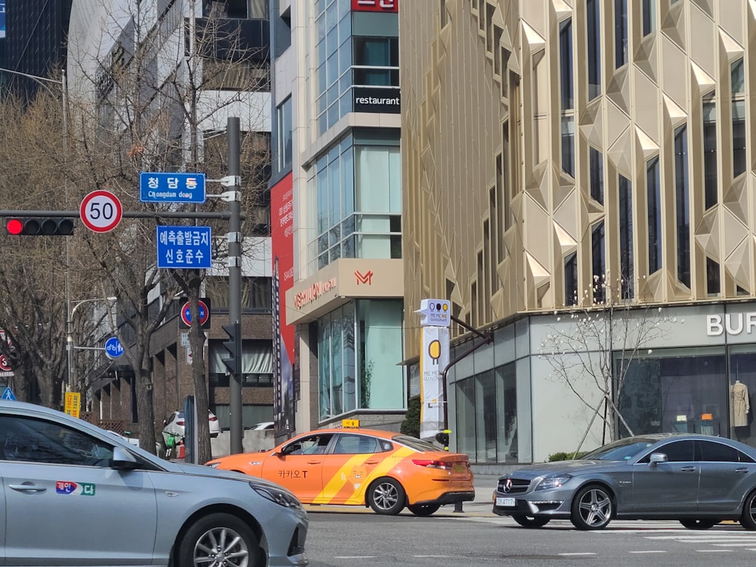 USD KRW chart live analysis with 1,467 pivot and technical levels