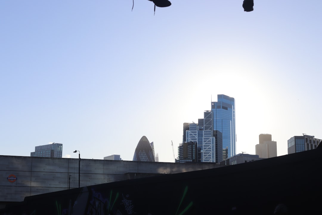 USD/KRW currency pair chart analysis with focus on 1,470 pivot