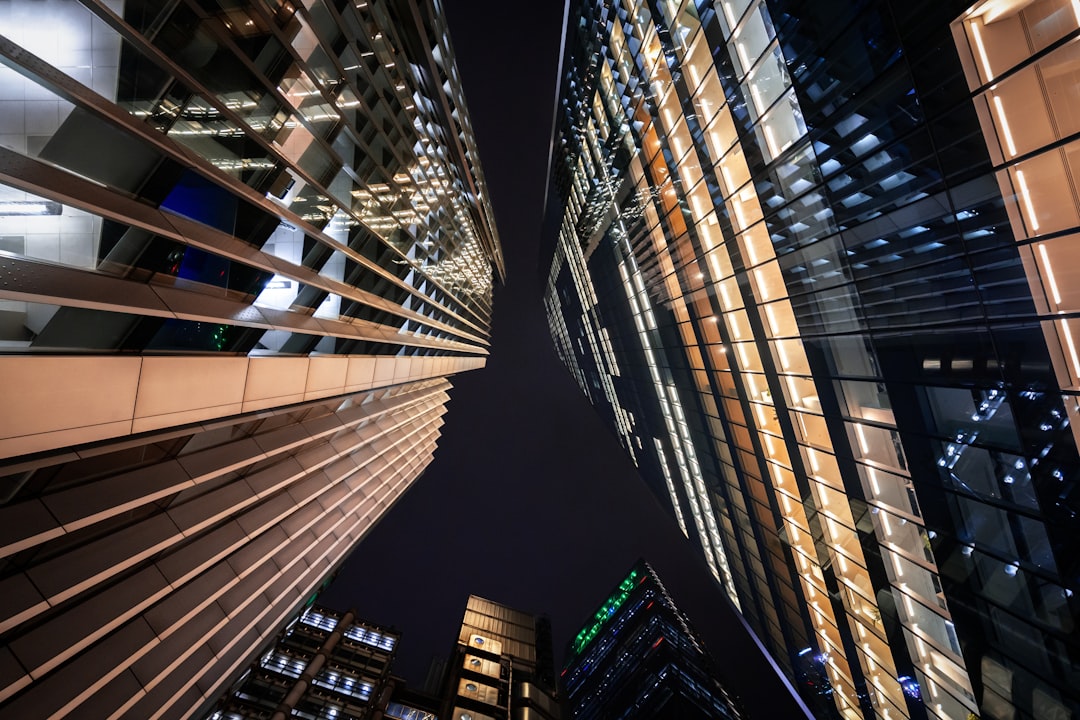 USD/MXN currency chart with technical analysis overlays, highlighting the 17.4000 pivot point.