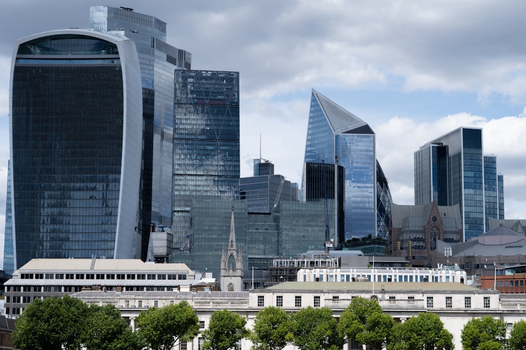 WLFI Price Live Chart Analysis and Technical Levels