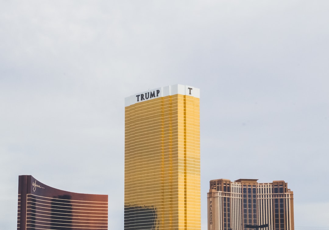 TRUMP stock analysis: Gold Trump tower near $1.82 support zone