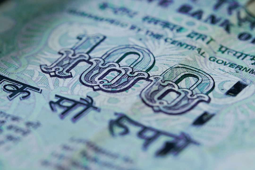 DHI Q4: Papel roxo/branco simboliza pedidos e riscos de margem D.R. Horton