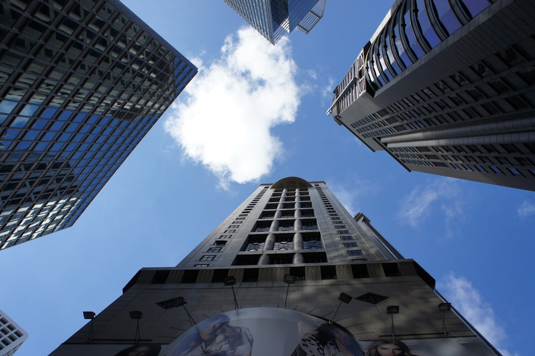 MSCI building, financial data, Q4 earnings forecast, trading guidance