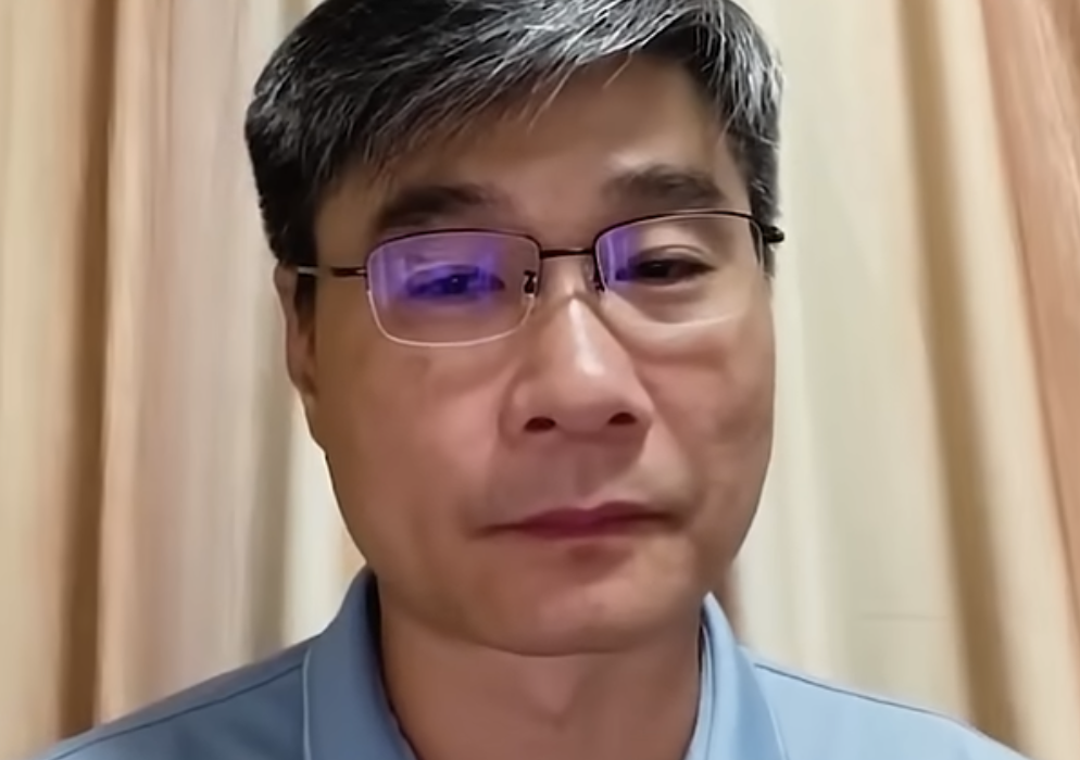 Map highlighting the Strait of Hormuz and key Middle Eastern regions