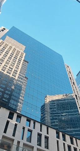 Abstract representation of financial data flow related to AI funding and market re-pricing.