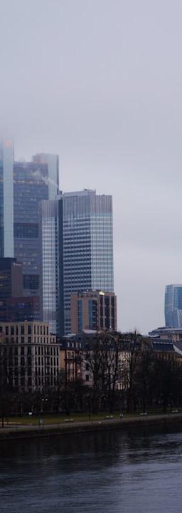 AUDJPY chart showing volatility and key support/resistance levels