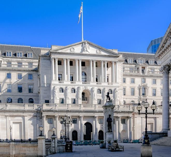 Bond graphs showing yield curves and market volatility