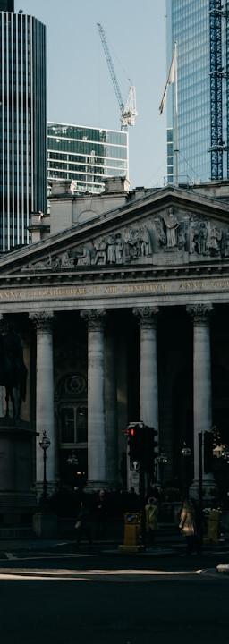 Chart depicting US 10Y Treasury yield with an overlay of market volatility indicators.