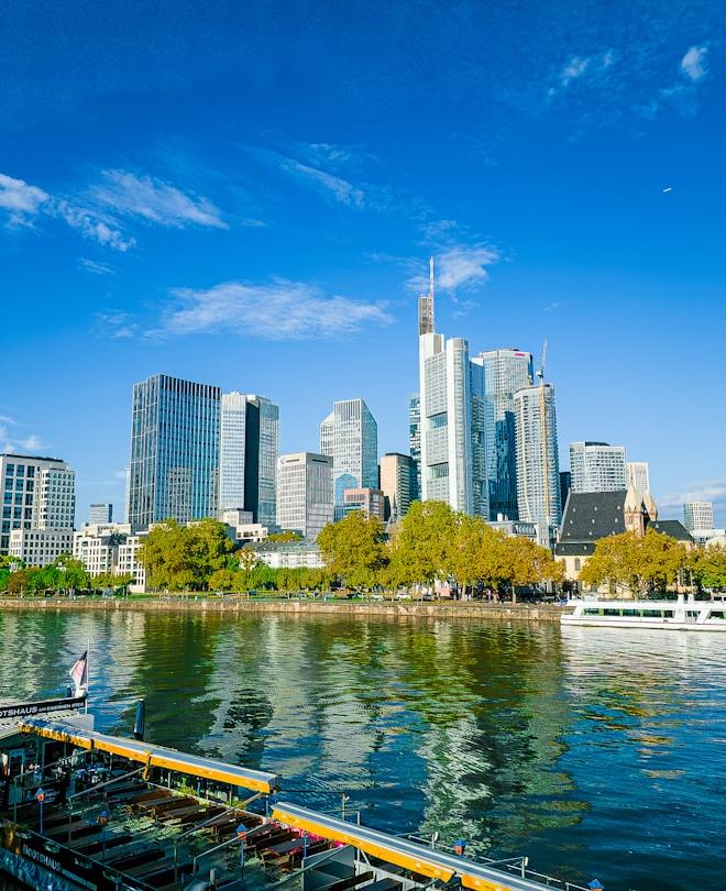 Bond market report data showing US 10Y and 30Y Treasury yields with VIX index and DXY index