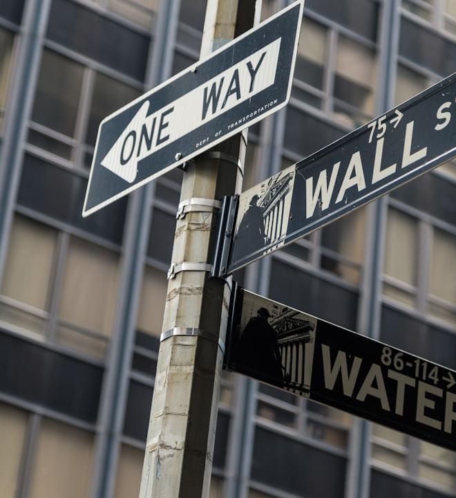 Graph showing diverging emerging market bond yields against US Treasury yields, representing local policy impacts.