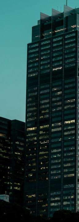 EURAUD chart displaying price action influenced by policy divergence