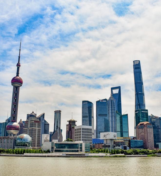 EURGBP currency pair chart showing key support and resistance levels around 0.86990