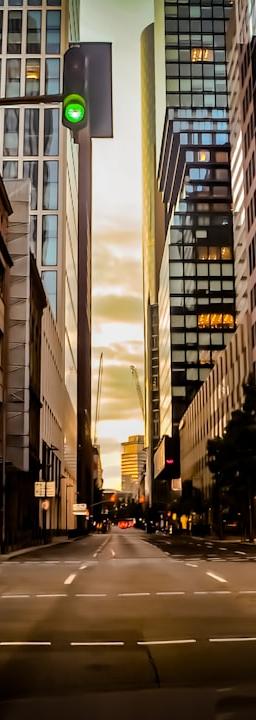 EURUSD chart showing price action within a defined range with technical indicators.