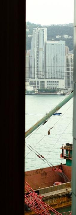 HK50 index chart showing consolidation and key technical levels.