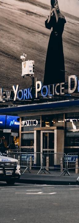 Lineage, Inc. (LINE) stock chart showing an upward trend post-earnings announcement