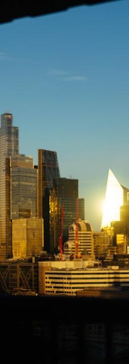 Cruise ship docked at port, symbolizing Norwegian Cruise Line Holdings (NCLH) and its market performance after earnings report