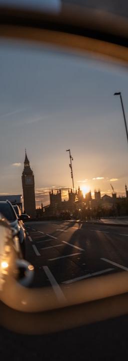 Pearson Plc (PSO) earnings report chart and stock performance