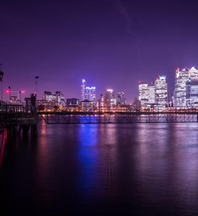 Chart depicting the Singapore Straits Times Index performance with candles and resistance levels highlighted