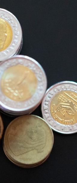 UK 10Y Gilt chart overlayed with market data trends