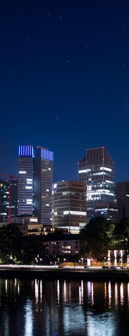 XLK ETF chart showing tech sector resilience and key resistance levels