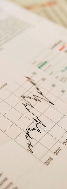 XRP price chart showing $1.8500 pivot support level analysis, crypto trading signals.